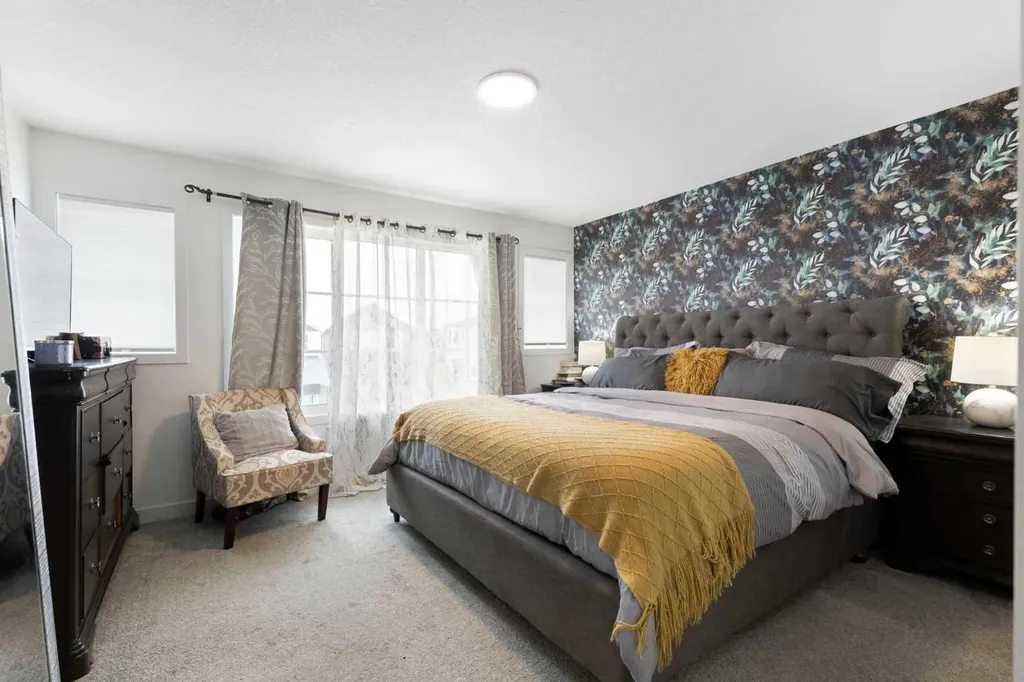 60 Belmont Villas SW Calgary AB T2X4W2