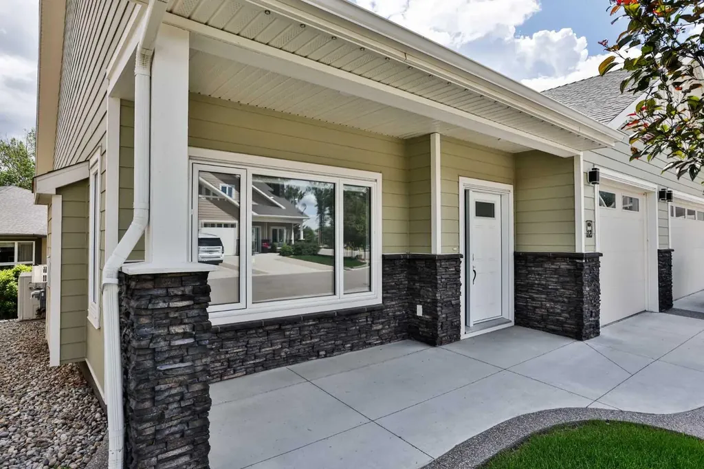333 Cowan Avenue Picture Butte AB T0K 1V0