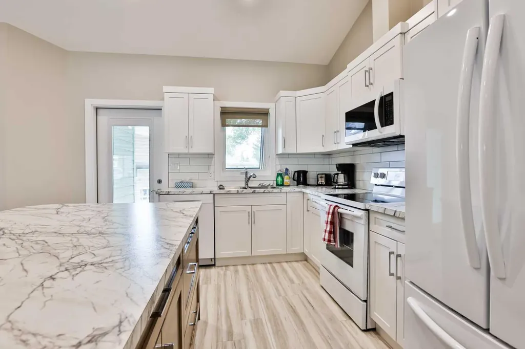 333 Cowan Avenue Picture Butte AB T0K 1V0