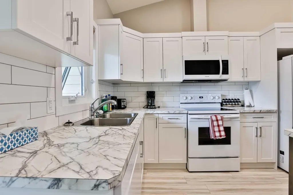 333 Cowan Avenue Picture Butte AB T0K 1V0