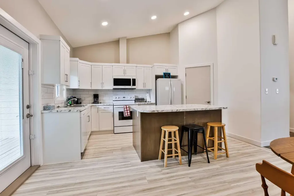 333 Cowan Avenue Picture Butte AB T0K 1V0