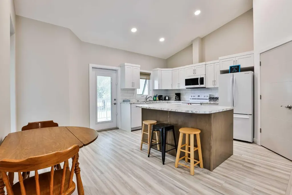 333 Cowan Avenue Picture Butte AB T0K 1V0