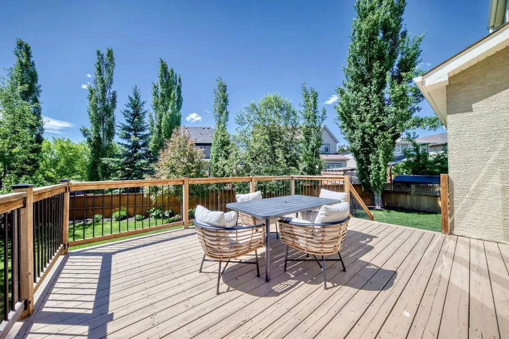 82 Mahogany Green SE Calgary AB T3M 0T3