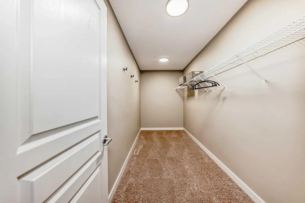 82 Mahogany Green SE Calgary AB T3M 0T3