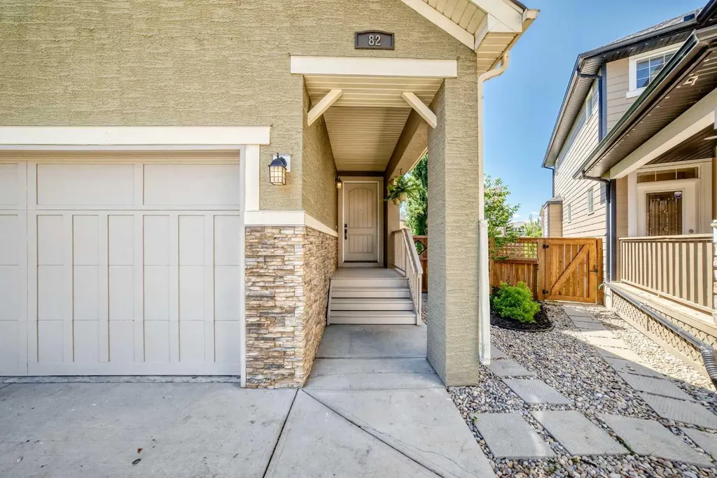 82 Mahogany Green SE Calgary AB T3M 0T3