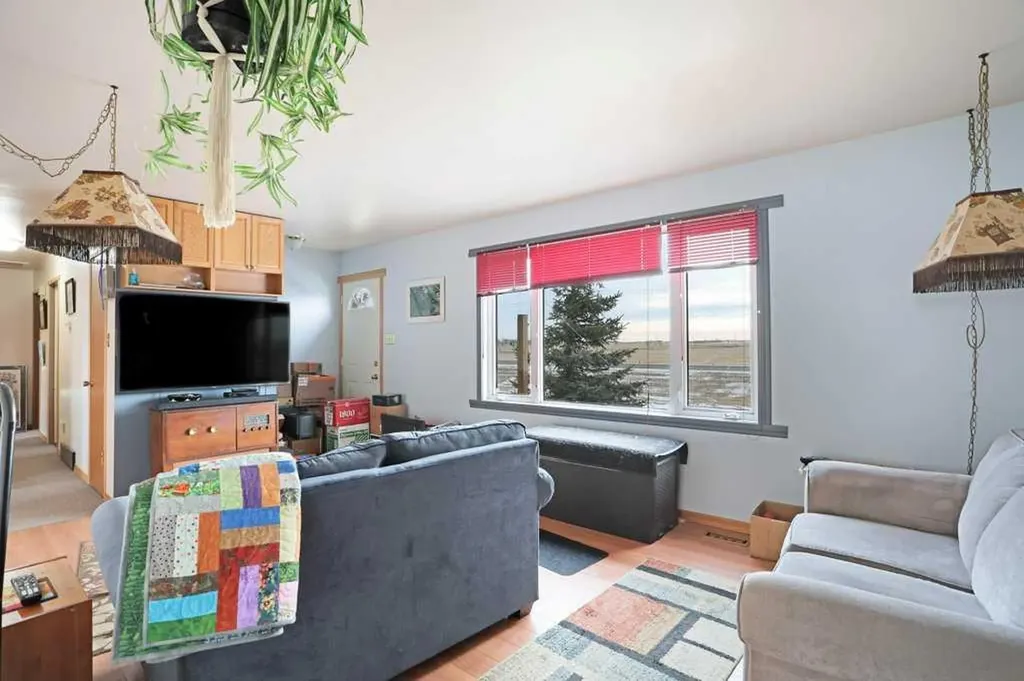 145006 Township Road 190 Road Rural Newell County Of AB T1R1B4