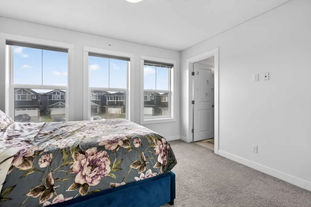 49 Redstone Heath NE Calgary AB T3N0T6
