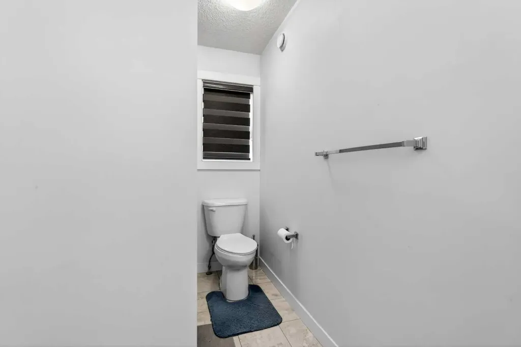 49 Redstone Heath NE Calgary AB T3N0T6