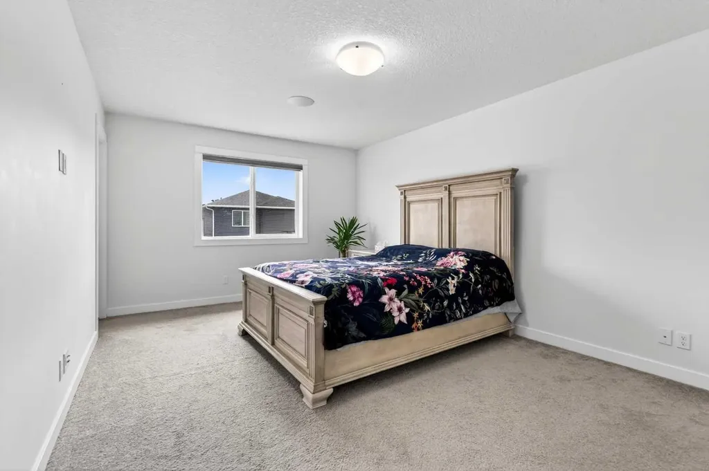 49 Redstone Heath NE Calgary AB T3N0T6