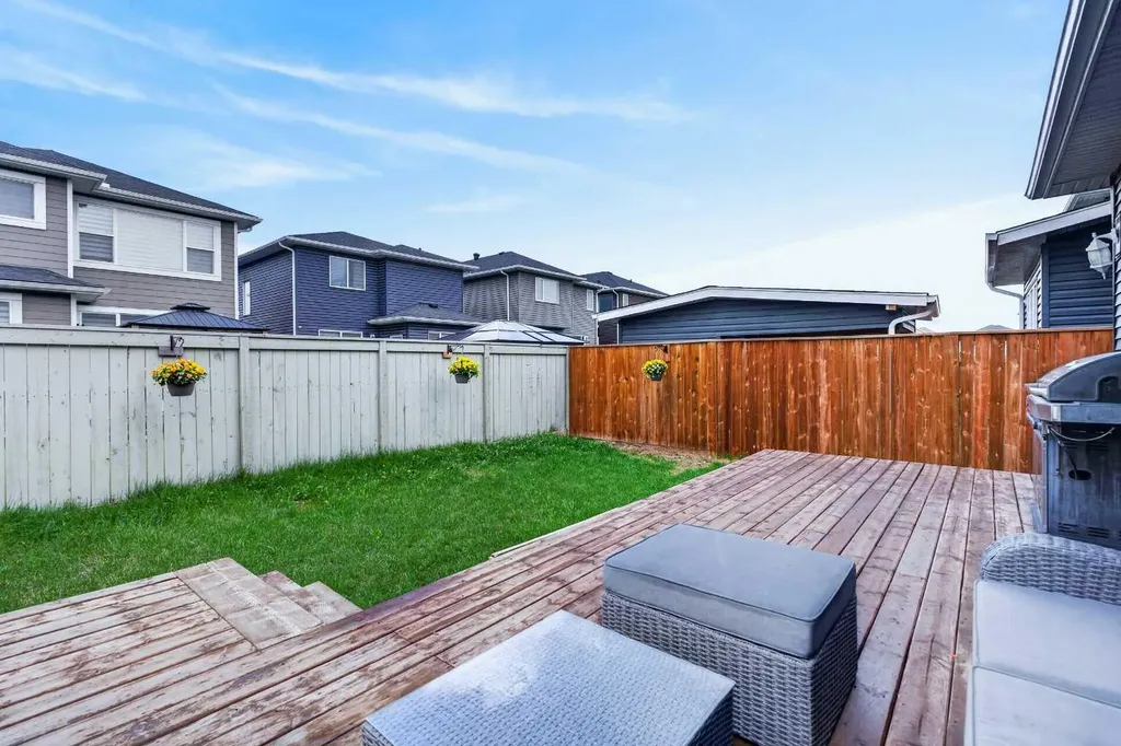 49 Redstone Heath NE Calgary AB T3N0T6