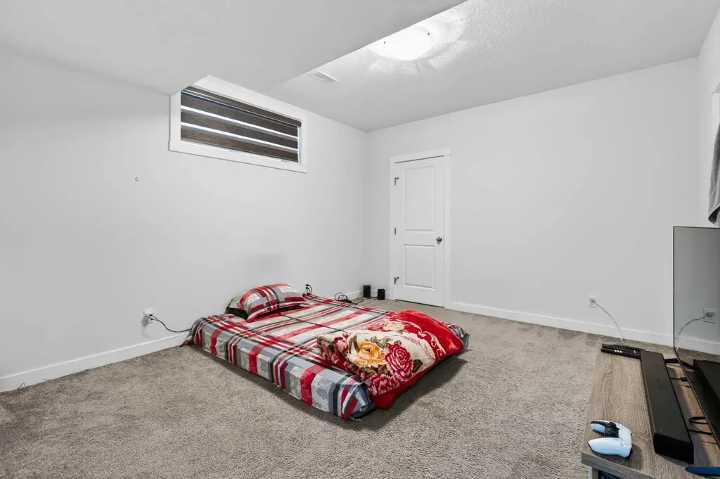 49 Redstone Heath NE Calgary AB T3N0T6