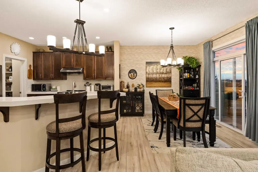 62 Panamount View NW Calgary AB T3K 0A6