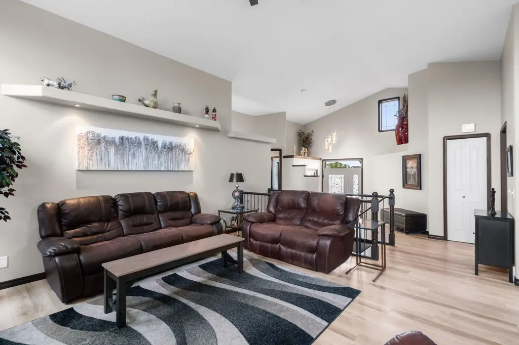 80 Cambrille Crescent Strathmore AB T1P1N2