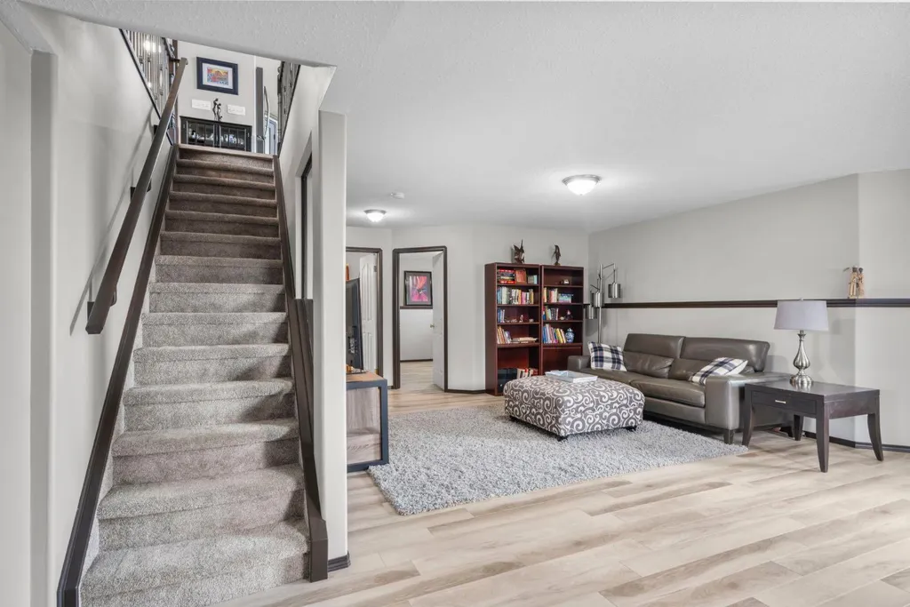 80 Cambrille Crescent Strathmore AB T1P1N2