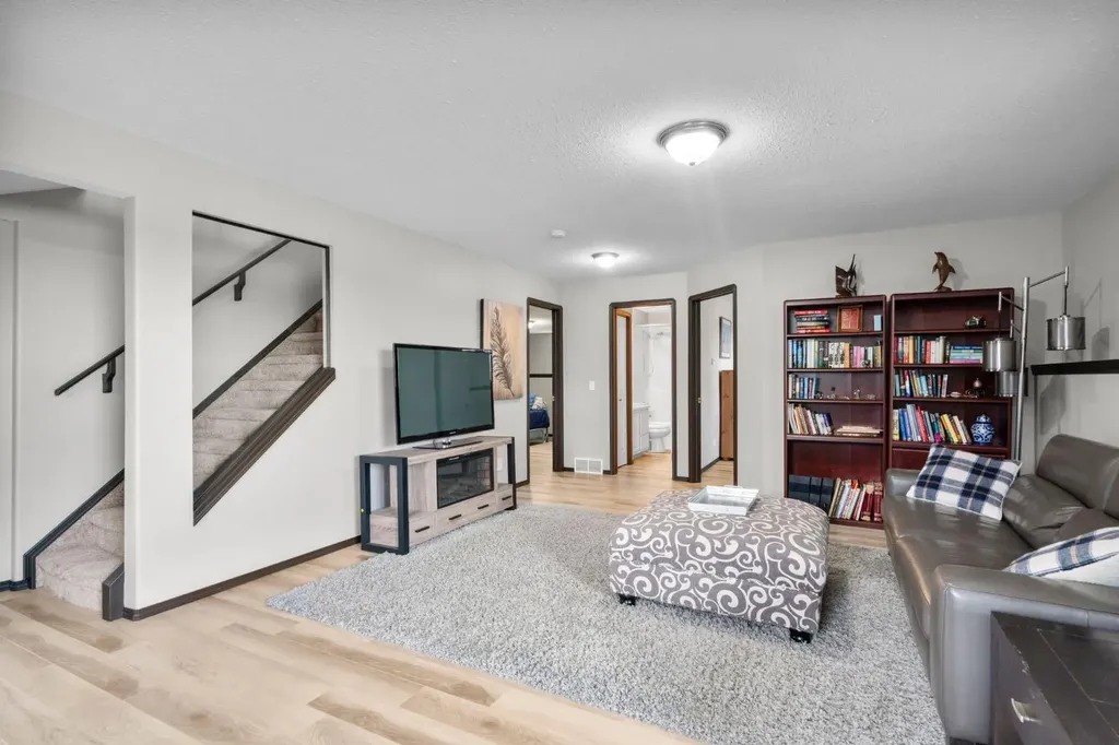 80 Cambrille Crescent Strathmore AB T1P1N2