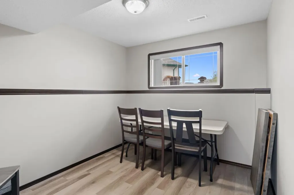 80 Cambrille Crescent Strathmore AB T1P1N2