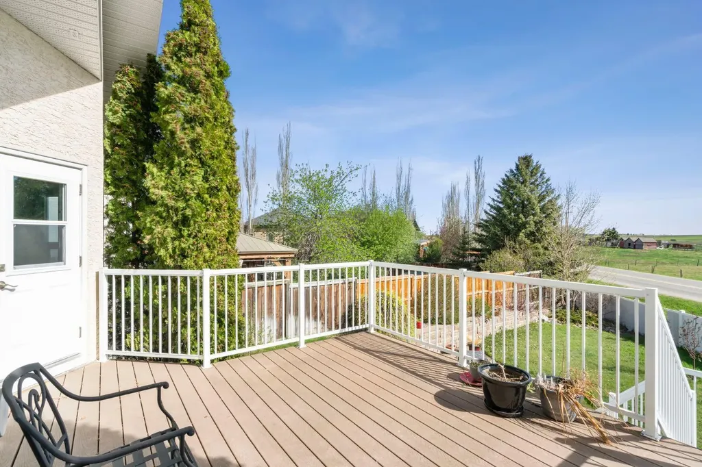 80 Cambrille Crescent Strathmore AB T1P1N2