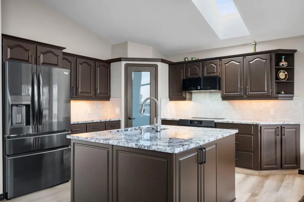 80 Cambrille Crescent Strathmore AB T1P1N2