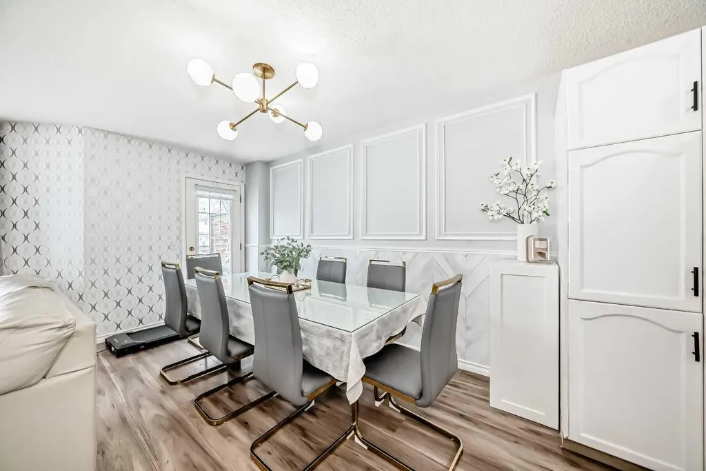 57 Mt Aberdeen Manor SE Calgary AB T2Z 3N8