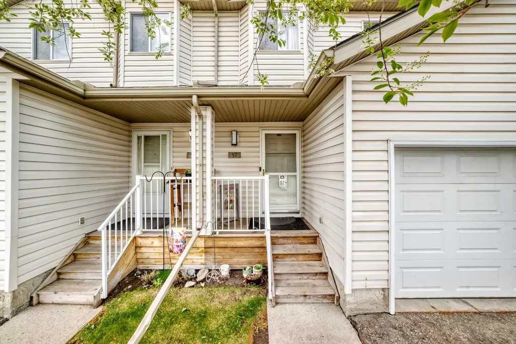 57 Mt Aberdeen Manor SE Calgary AB T2Z 3N8
