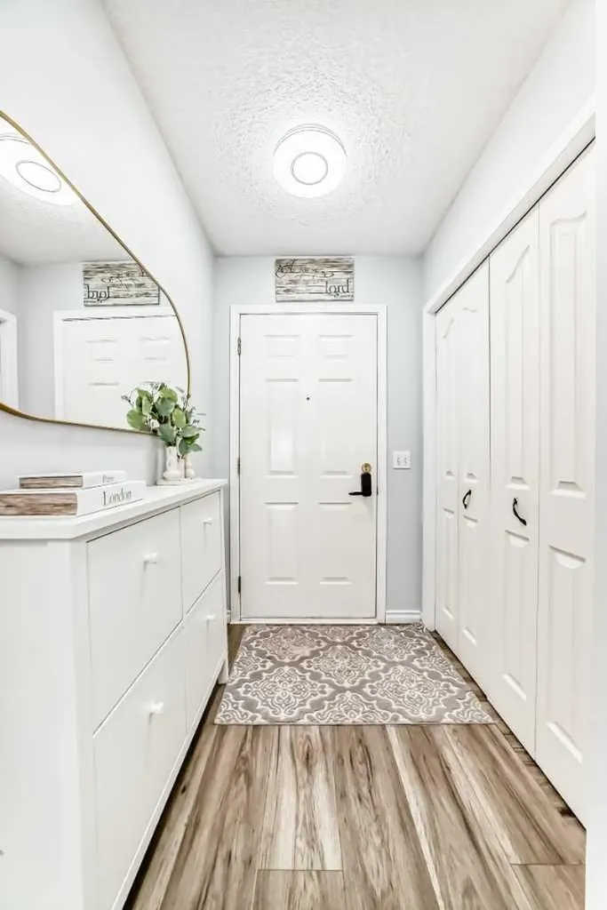 57 Mt Aberdeen Manor SE Calgary AB T2Z 3N8