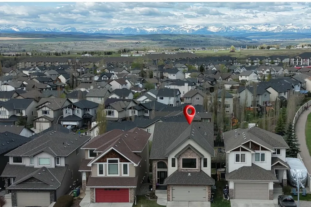 7 Sunset Way Cochrane AB T4C 0G2