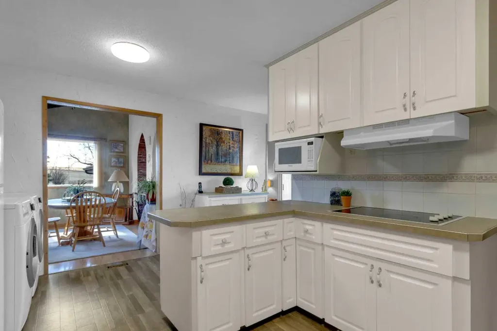 16014 Dewinton Riding Club Road E Rural Foothills County AB T1S 4W7