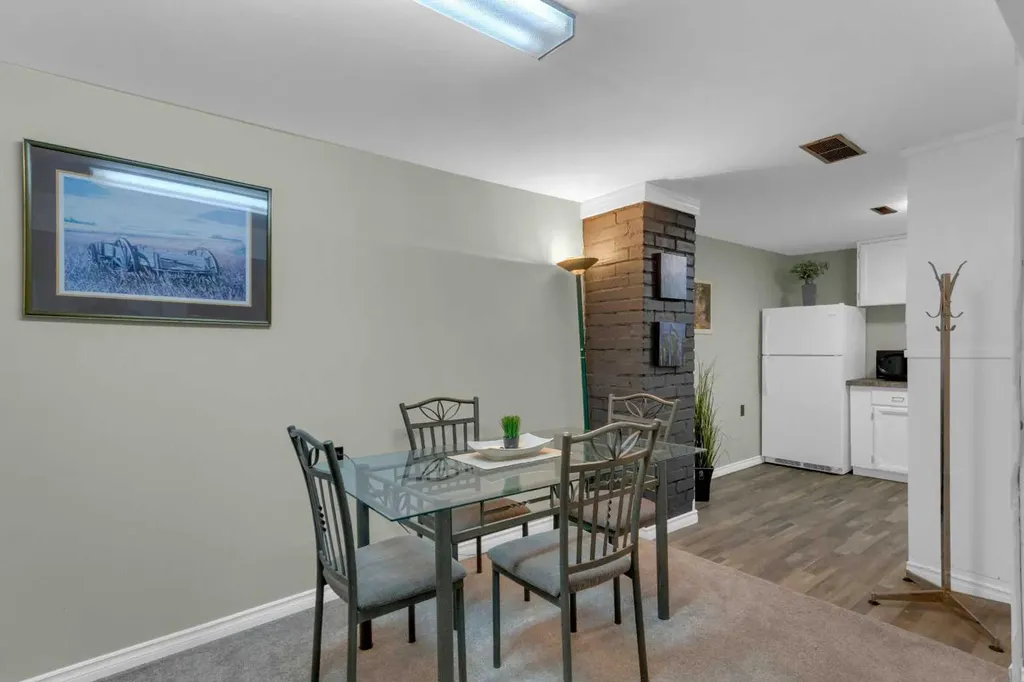 16014 Dewinton Riding Club Road E Rural Foothills County AB T1S 4W7
