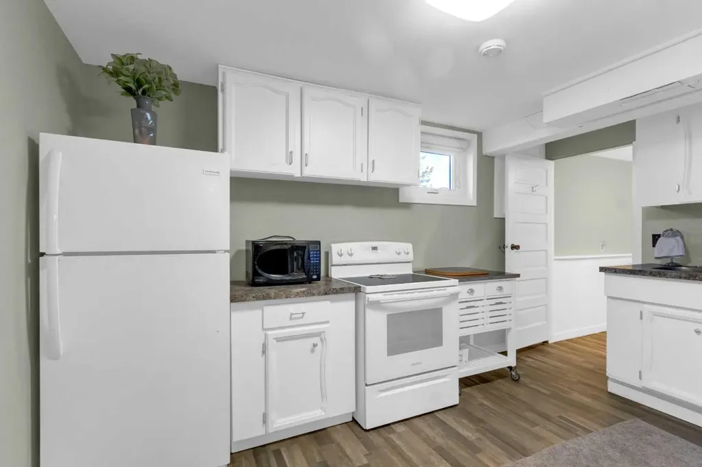 16014 Dewinton Riding Club Road E Rural Foothills County AB T1S 4W7