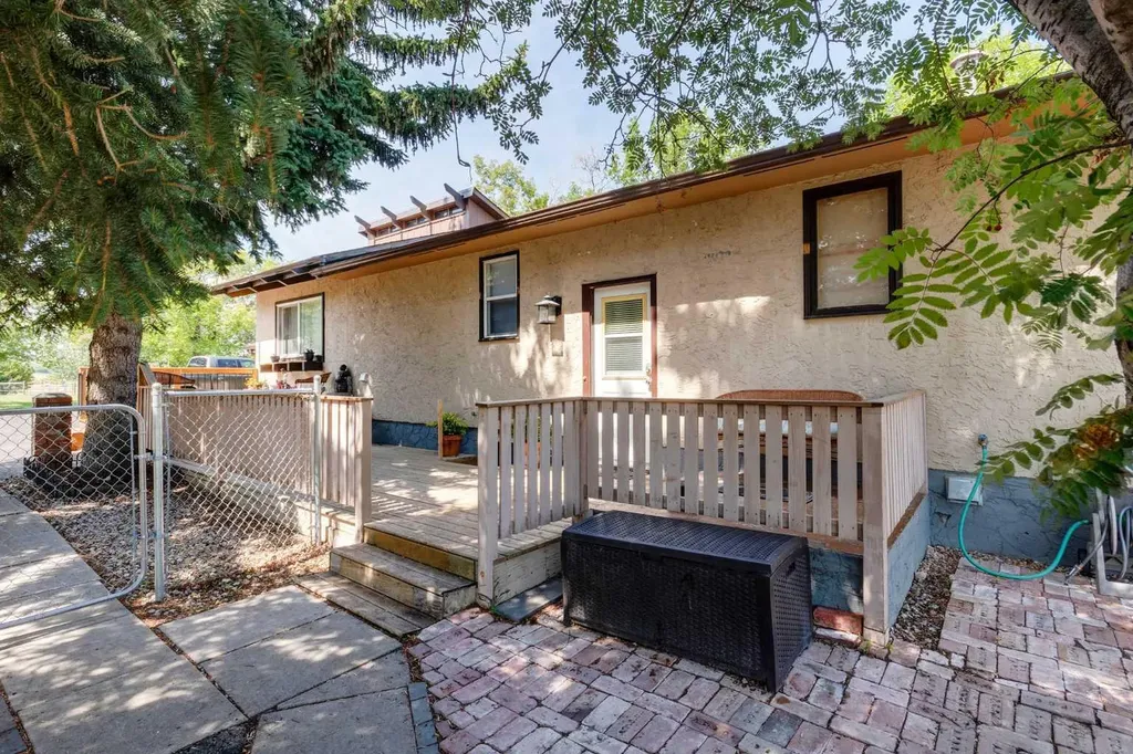 16014 Dewinton Riding Club Road E Rural Foothills County AB T1S 4W7
