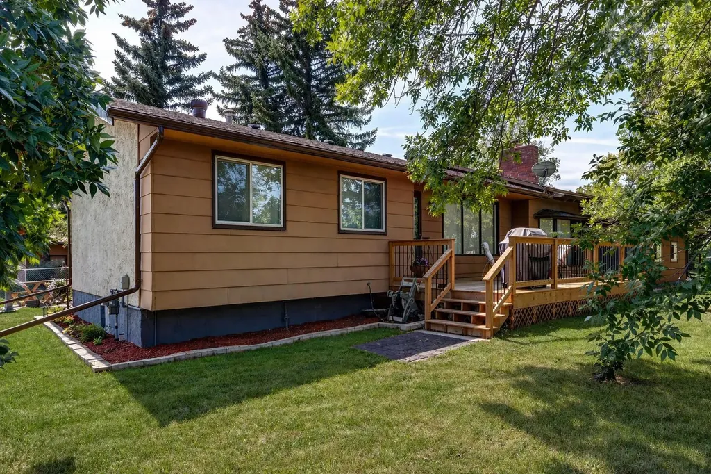 16014 Dewinton Riding Club Road E Rural Foothills County AB T1S 4W7
