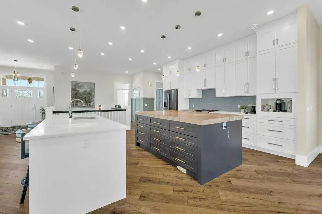 5304 Westview Drive Rimbey AB T0L 2J0