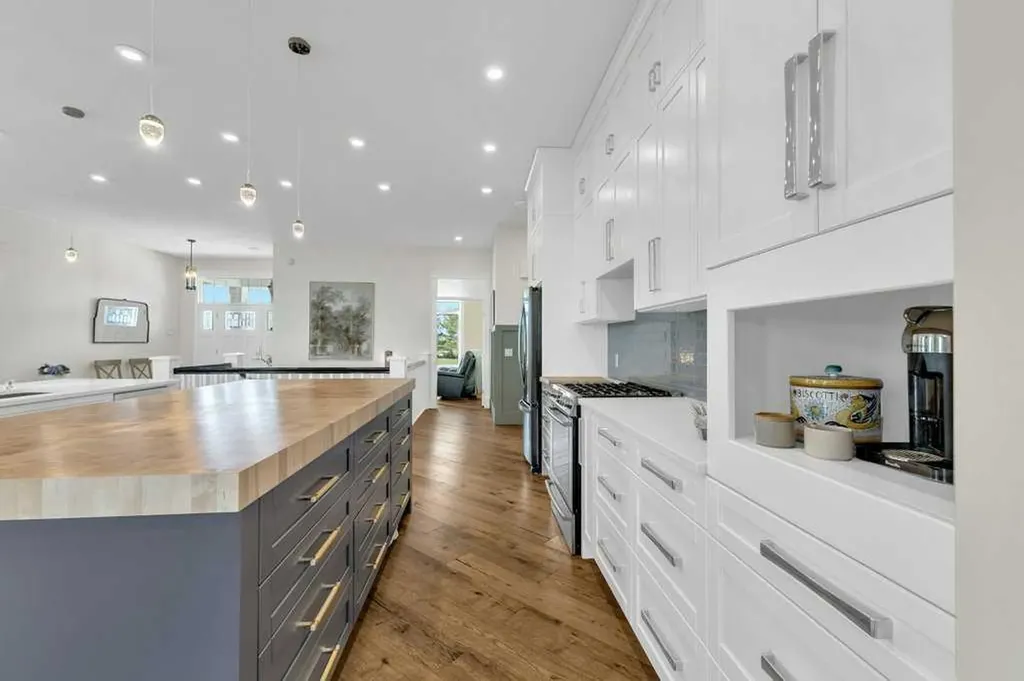 5304 Westview Drive Rimbey AB T0L 2J0