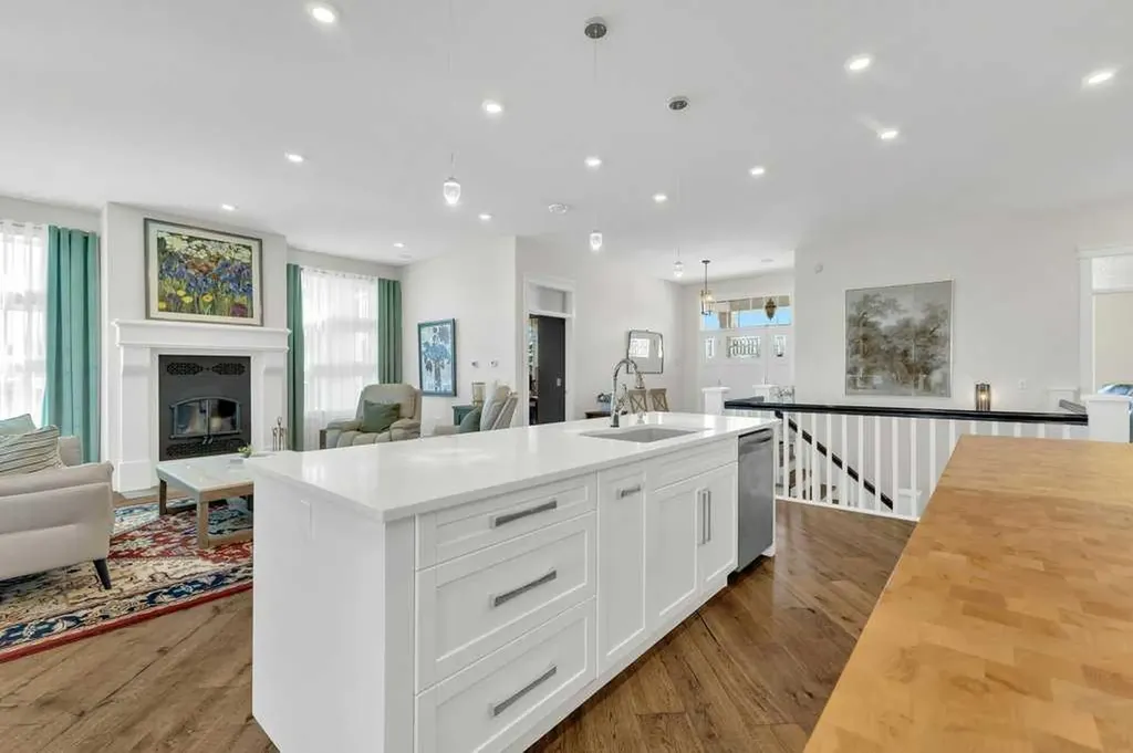 5304 Westview Drive Rimbey AB T0L 2J0