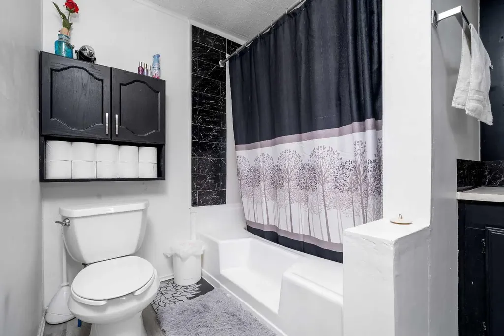 245 Fleet Street SW Medicine Hat AB T1A7Z4