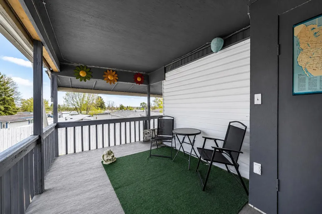 245 Fleet Street SW Medicine Hat AB T1A7Z4