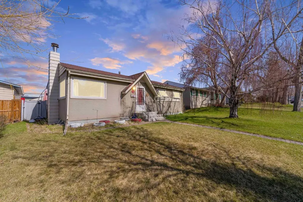 48 Franklin Drive SE Calgary AB T2H0T9