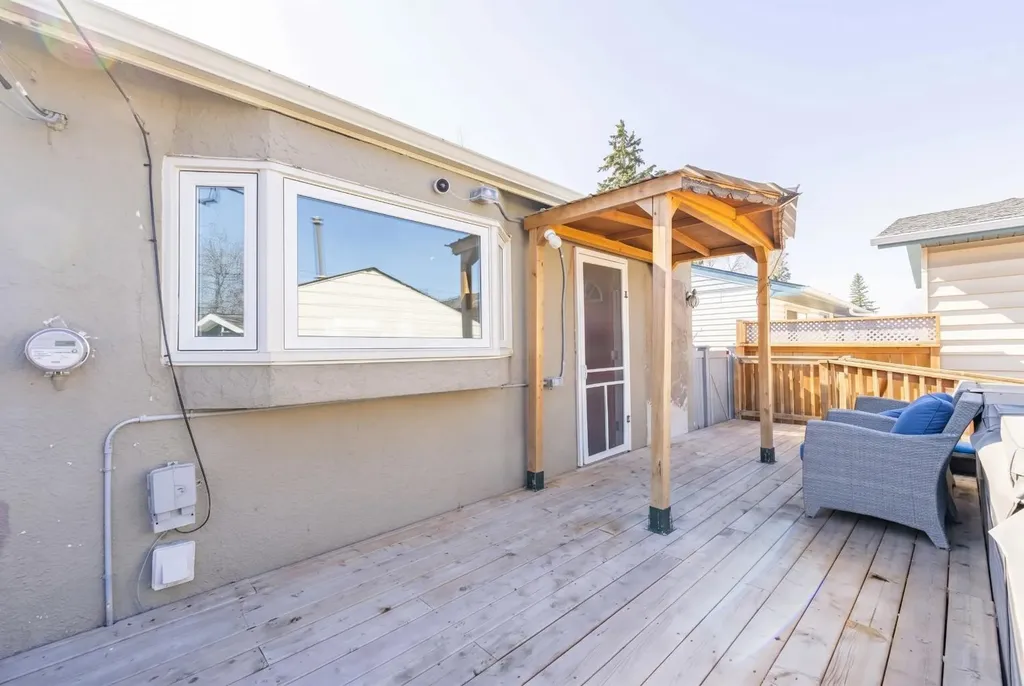 48 Franklin Drive SE Calgary AB T2H0T9