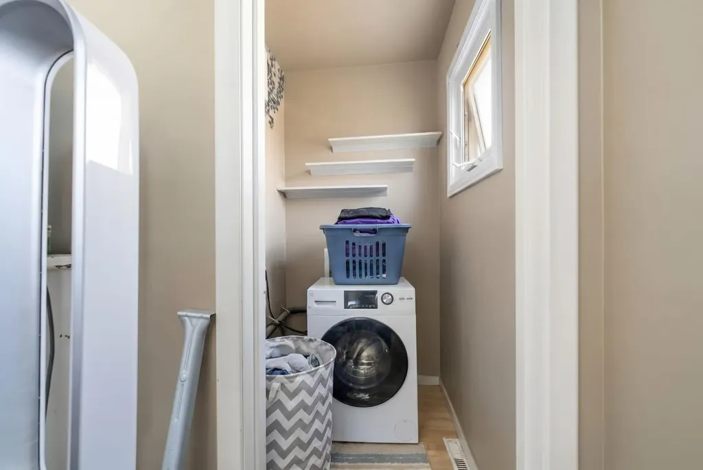 48 Franklin Drive SE Calgary AB T2H0T9