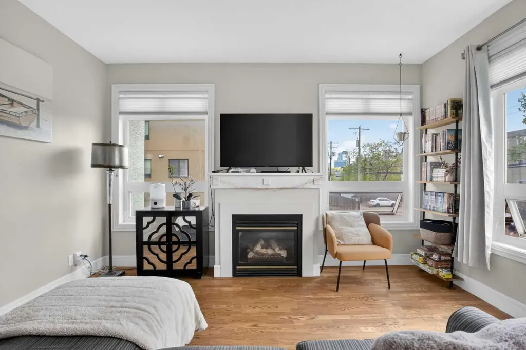2 14 Street NW Calgary AB T2N 1Z4