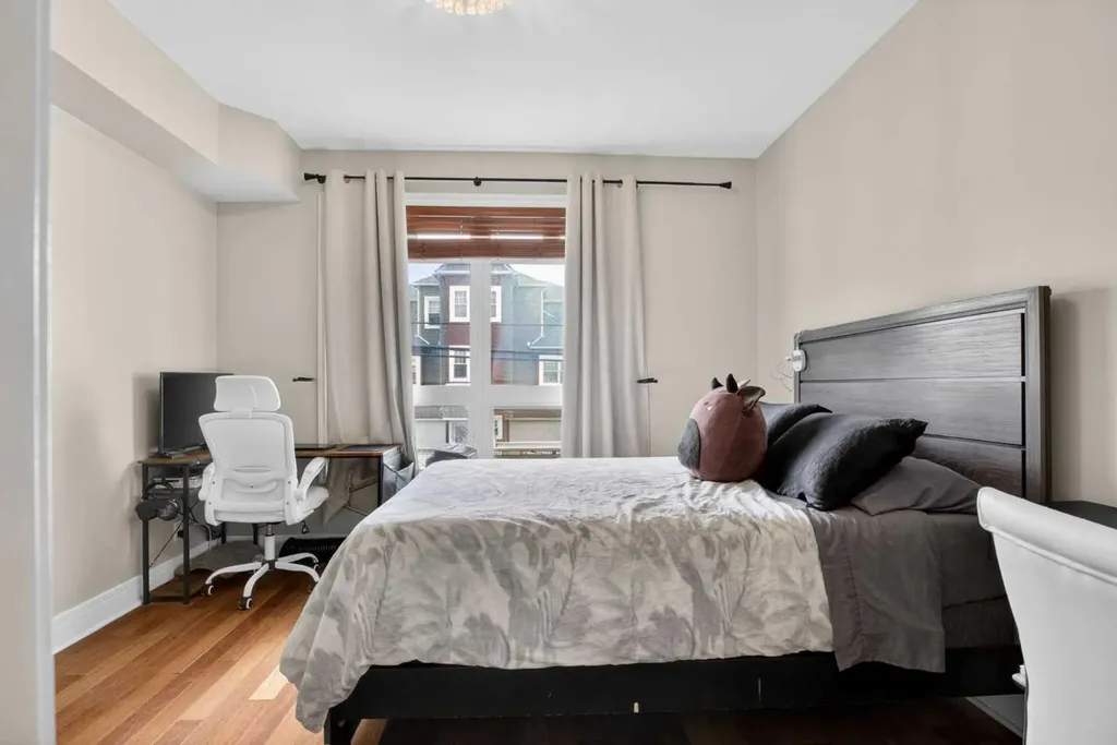 2 14 Street NW Calgary AB T2N 1Z4