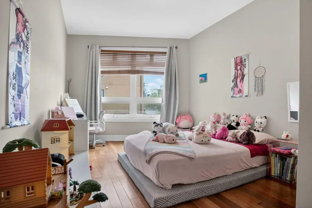 2 14 Street NW Calgary AB T2N 1Z4