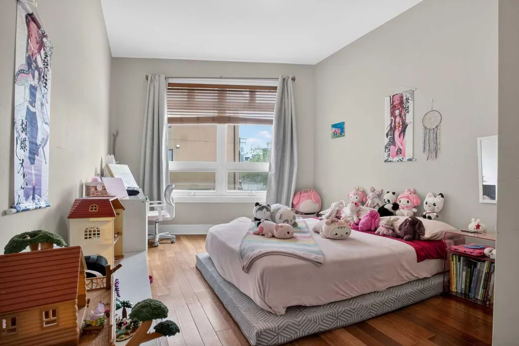 2 14 Street NW Calgary AB T2N 1Z4