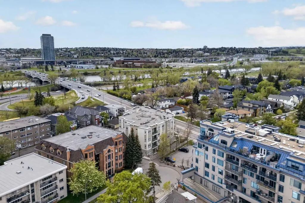 2 14 Street NW Calgary AB T2N 1Z4