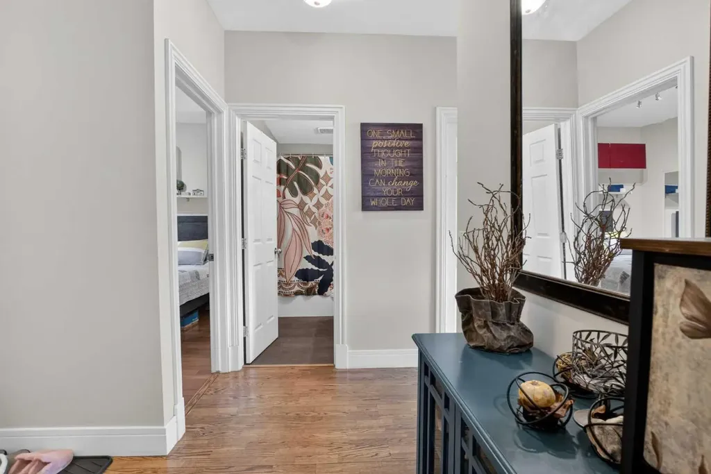 2 14 Street NW Calgary AB T2N 1Z4