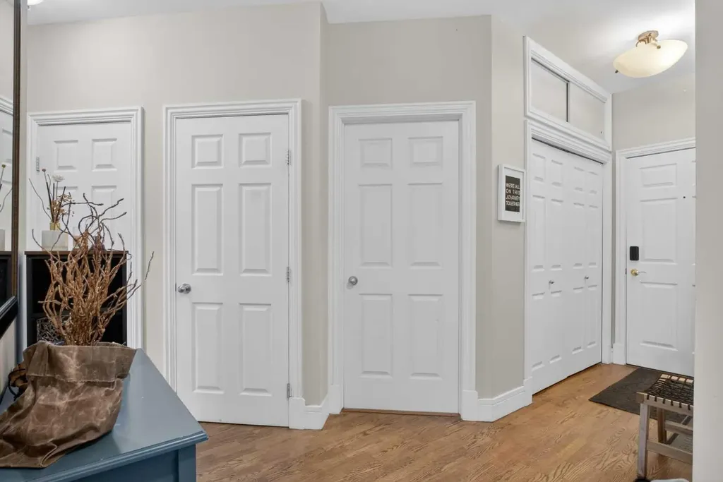2 14 Street NW Calgary AB T2N 1Z4