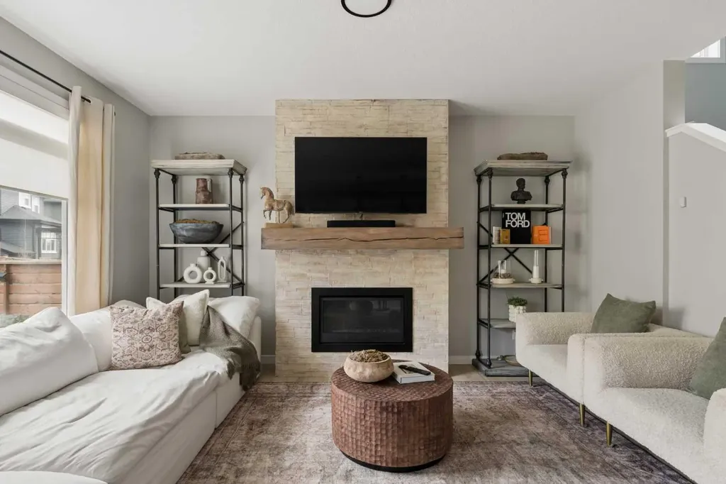 630 Kingsmere Way SE Airdrie AB T4A 0X7