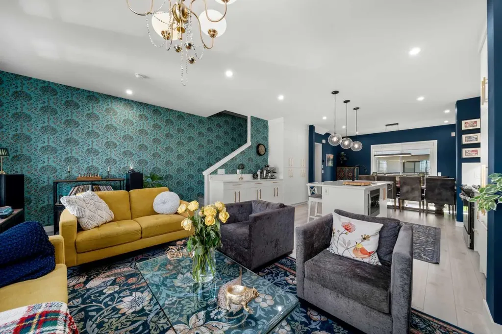 8161 8 Avenue Calgary AB T3H 6H9