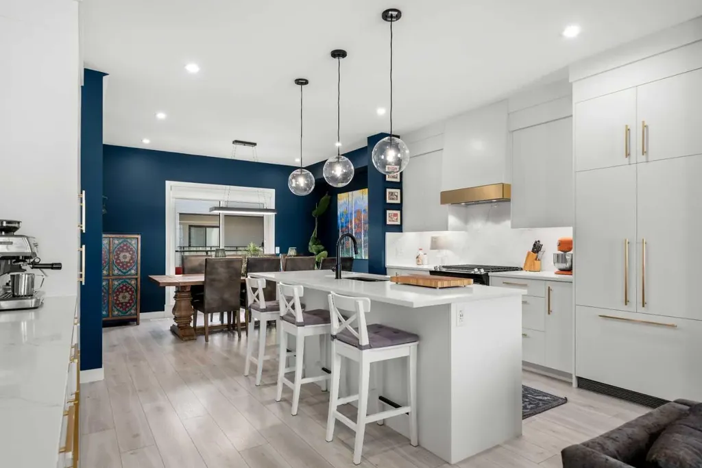 8161 8 Avenue Calgary AB T3H 6H9