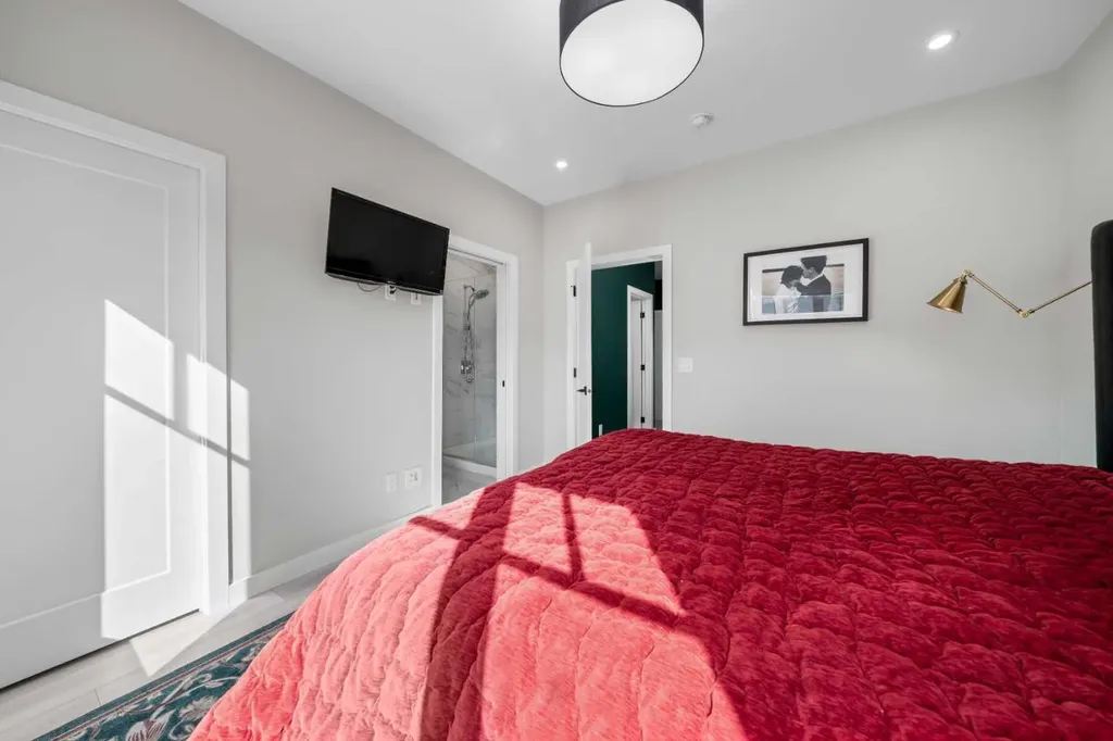 8161 8 Avenue Calgary AB T3H 6H9